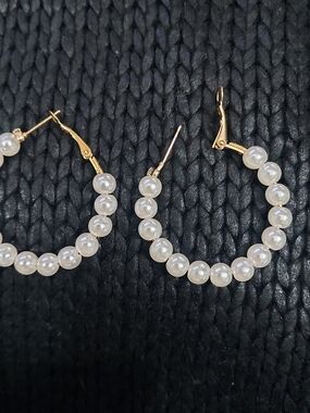 Gold Pearl Hoop Earrings - White Pearlescent Beads